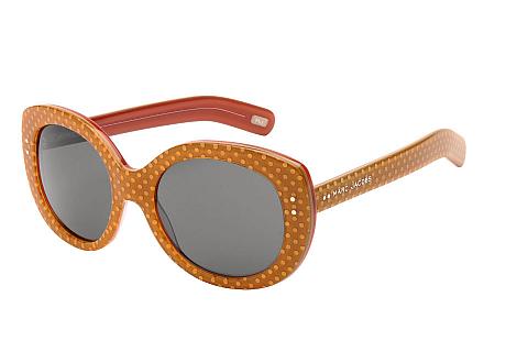 Sluneční brýle Marc Jacobs MJ 367/S charakterizuje tvar kočičích očí a vzor puntíků, typický pro 50. léta