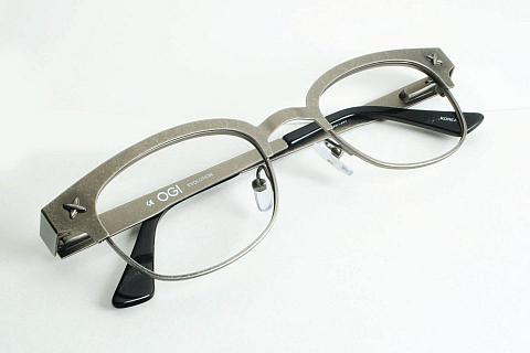 Brýle Ogi, model 3500 – zaujme syrovou strukturou materiálu