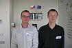 Studenti bakalářského studia katedry optiky Jan Olbrecht a Petr Langer – průvodci po laboratořích a cvičebnách katedry